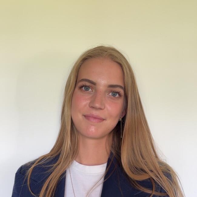 Babysitter in Gland: Nina