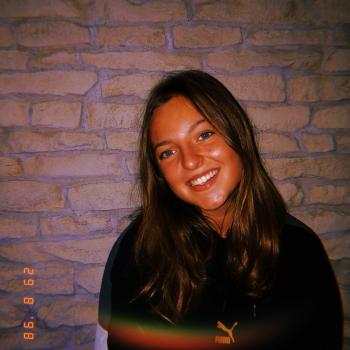 Baby-sitter in Chatou: Eva