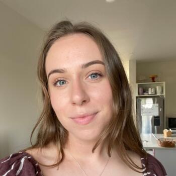 Babysitter in Auckland: Emily