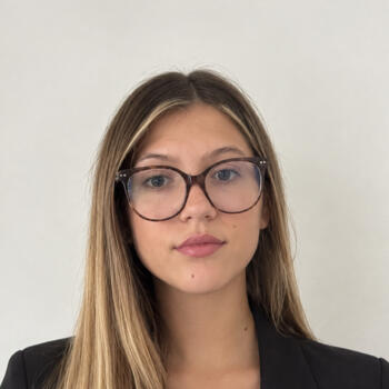 Baby-sitter Valence: Axelle