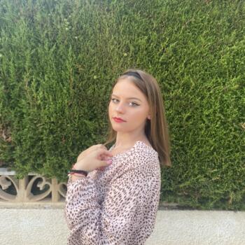 Babysitter in Charleroi: Ylana