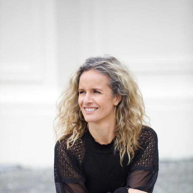 Babysitter in Almada: Taryn