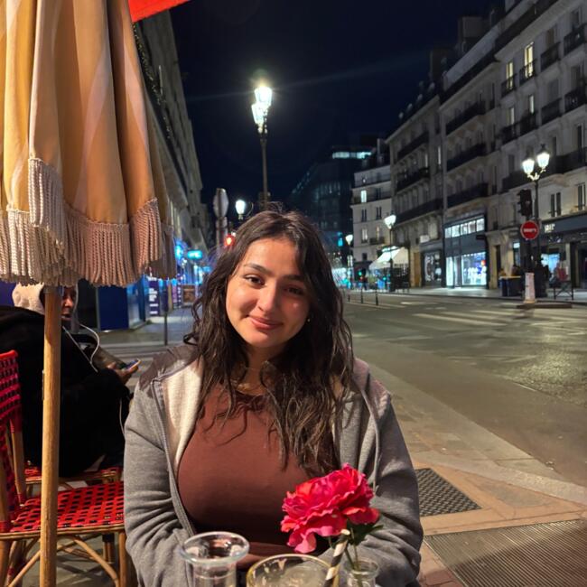 Babysitter in Montreal: Rania