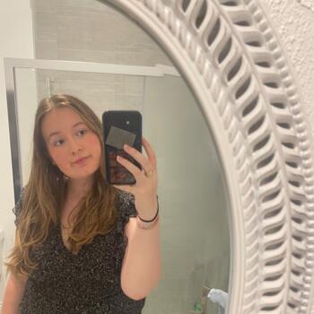 Babysitter Waterloo: Caitlin