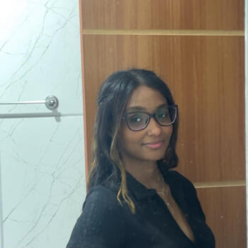 Babysitter Contagem: Lorena