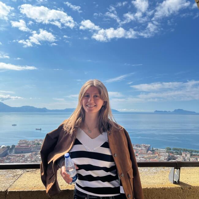 Babysitter a Genova: Rebecca