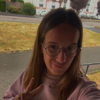 Babysitter in Romilly-sur-Seine: Léa
