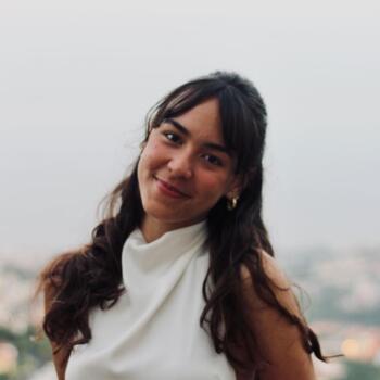 Babysitter Funchal: Ariana