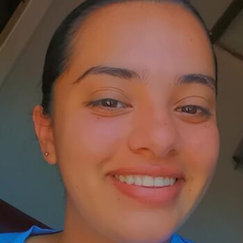 Babysitter in Alajuelita: Tatiana