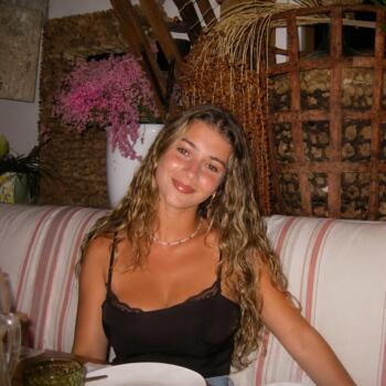 Babysitter in Oeiras: Mariana