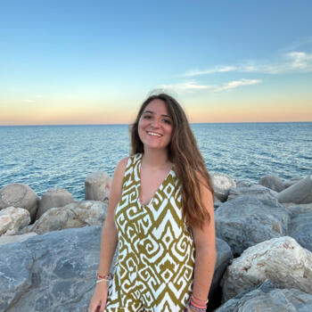 Babysitter in Seville: Marina