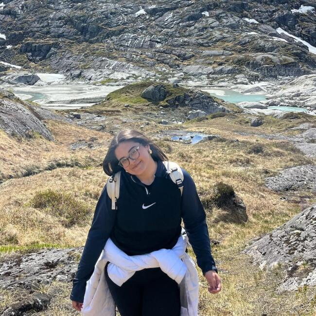 Babysitter in Bergen: Lucia