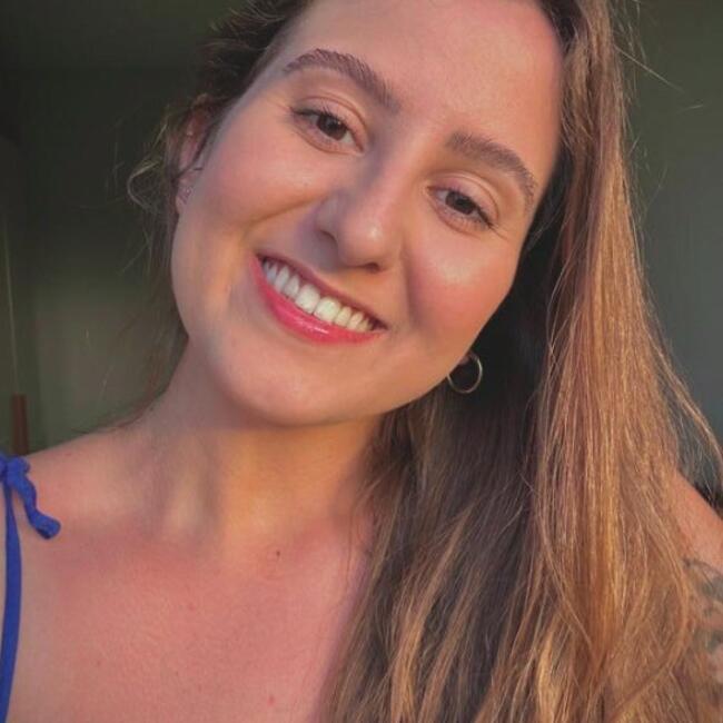 Babysitter in Itajaí: Camile