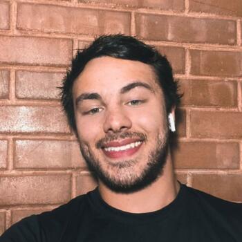 Babysitter in Bertioga: Gabriel