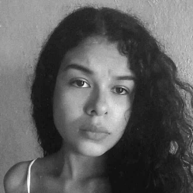 Babysitter in Salvador: Geovana