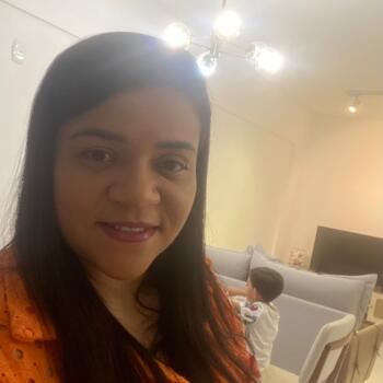 Babysitter in Salvador: Camila