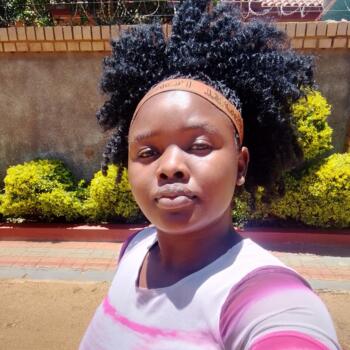 Babysitter in Bulawayo: Nonsikelelo