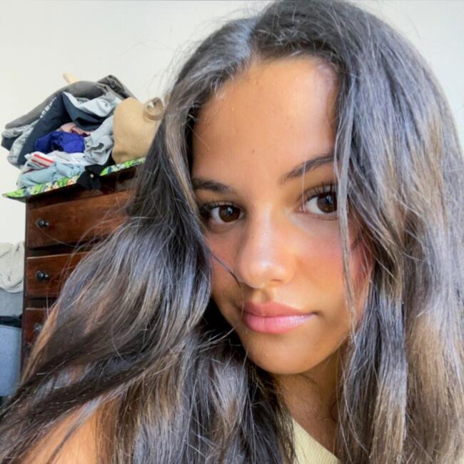 Babysitter in Pontault-Combault: Camille