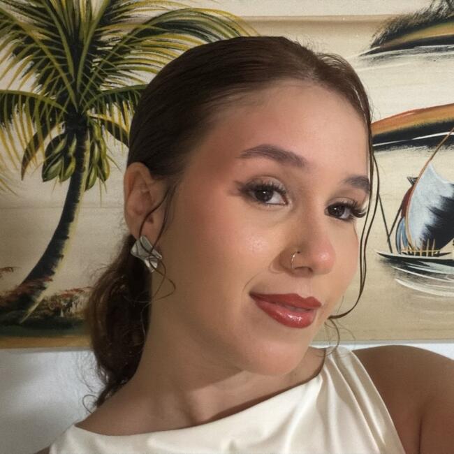 Babá em Recife: Giovana