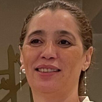 Babysitter in Paris: Fatima