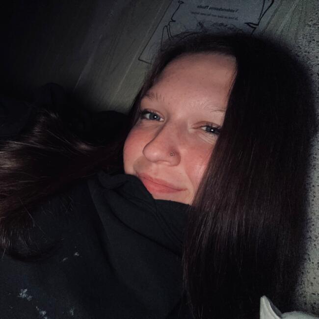 Babysitter in Boekhoute: Phoebe