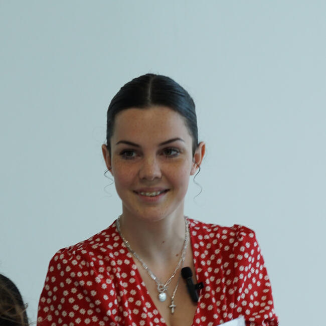 Baby-sitter in Montréal: Alaïs