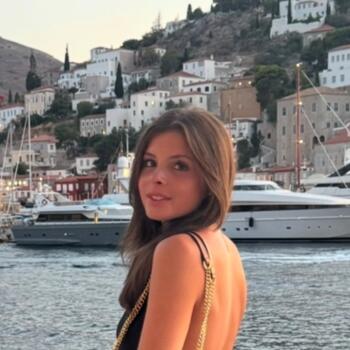 Babysitter Palos Verdes Estates: Mia