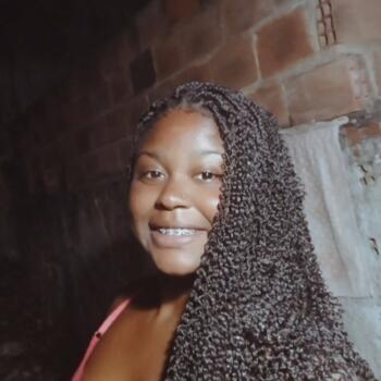 Babysitter in Niterói: Nathally