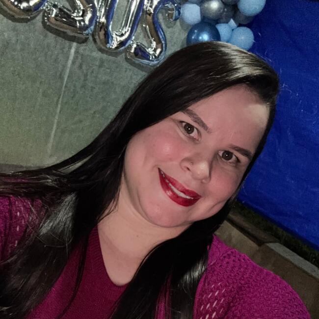 Babysitter in Brasília: Raimara