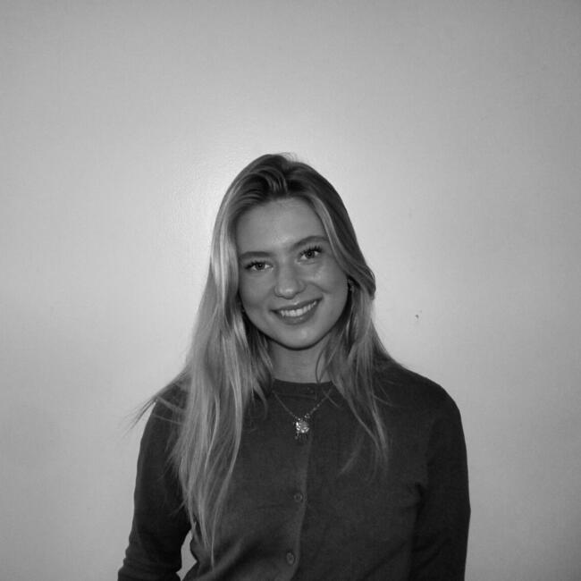 Babysitter in Rouen: Anaïs