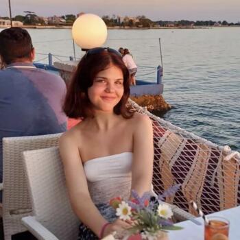 Babysitter in Budapest: Jusztina