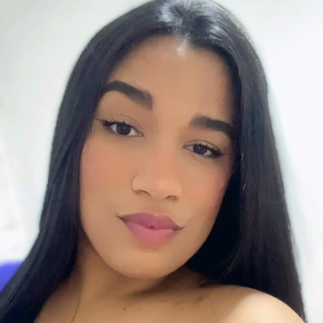 Babysitter in Embu das Artes: Larissa