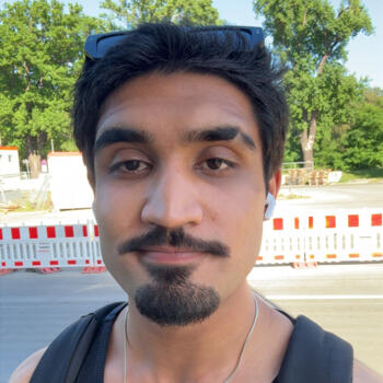 Babysitter Berlin: Mouaz
