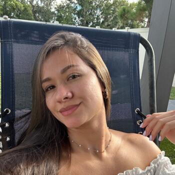 Babysitter Plantation: Mariana