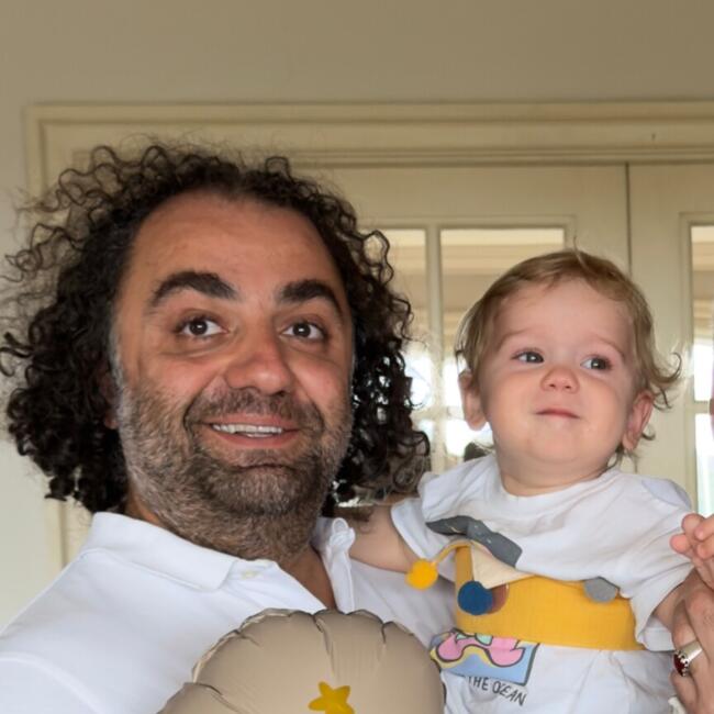 Babysitting job in Barcelona: Vashik