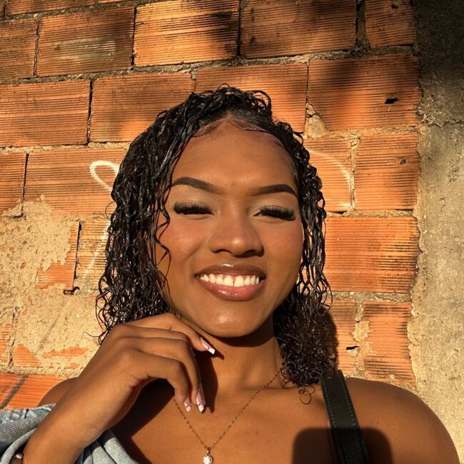 Babá em Ribeirão das Neves: Ana Gabriely