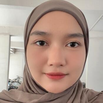 Babysitter in Singapore Island: Farah
