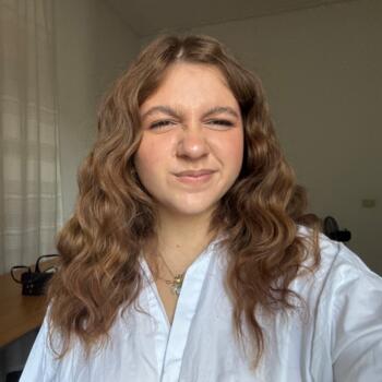 Babysitter in Rome: Alice