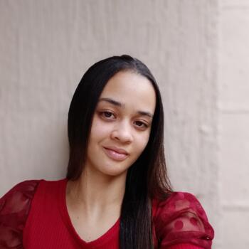 Babysitter in Goianésia: Suelen