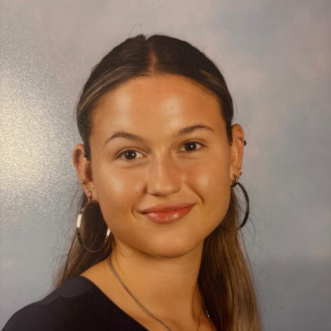 Tata a Dübendorf: Isidora