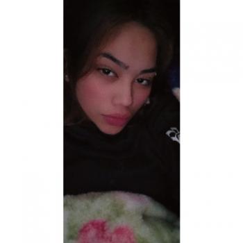 Babysitter in Taneatua: Layd
