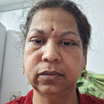 हैदराबाद में बेबीसिटर: Varalakshmi