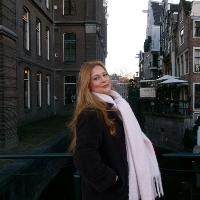 Babysitter em Porto: Clara