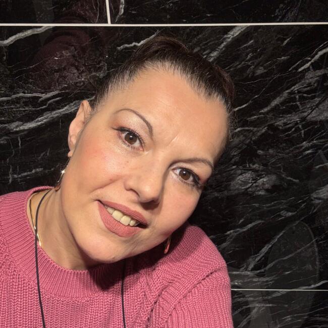 Nanny in Auderghem: MIHAELA