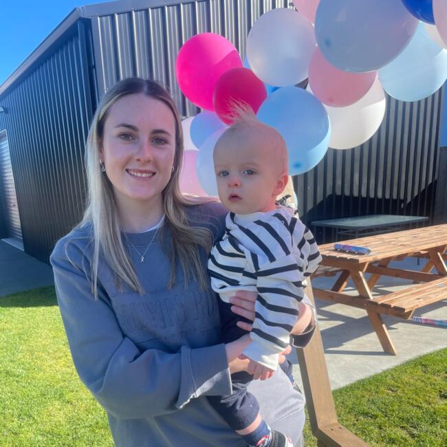 Babysitter in Ashburton: Katie