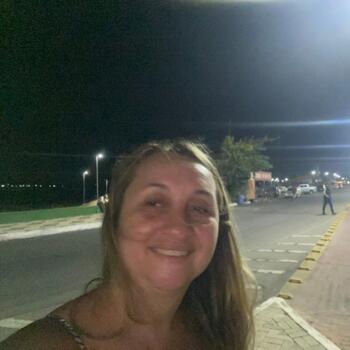 Babysitter Recife: Maria