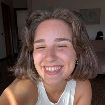 Babysitter Cerano: Emeli Camile