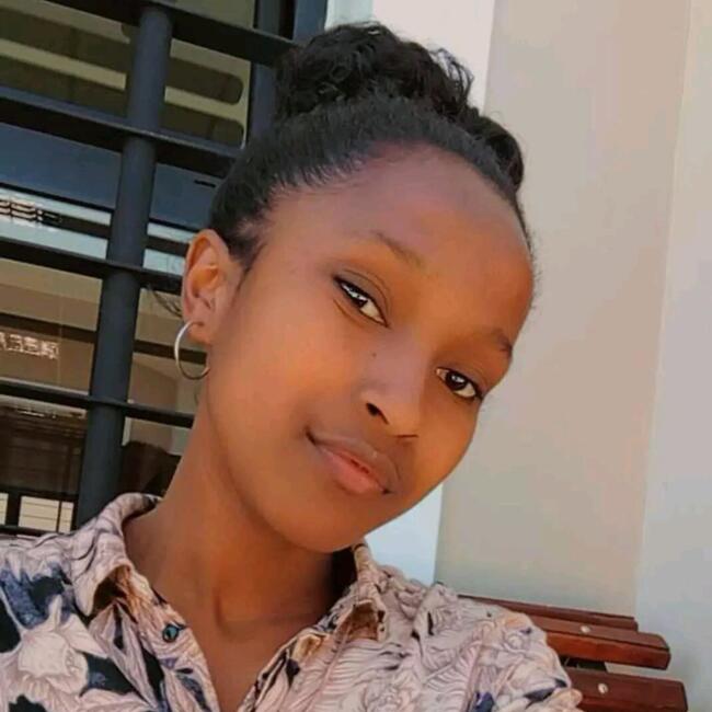 Babysitter in Munich: Elodie