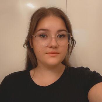 Babysitter in Vojnik: Larisa