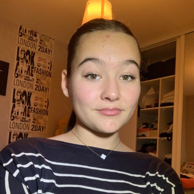 Babysitter in Romans-sur-Isère: Lana